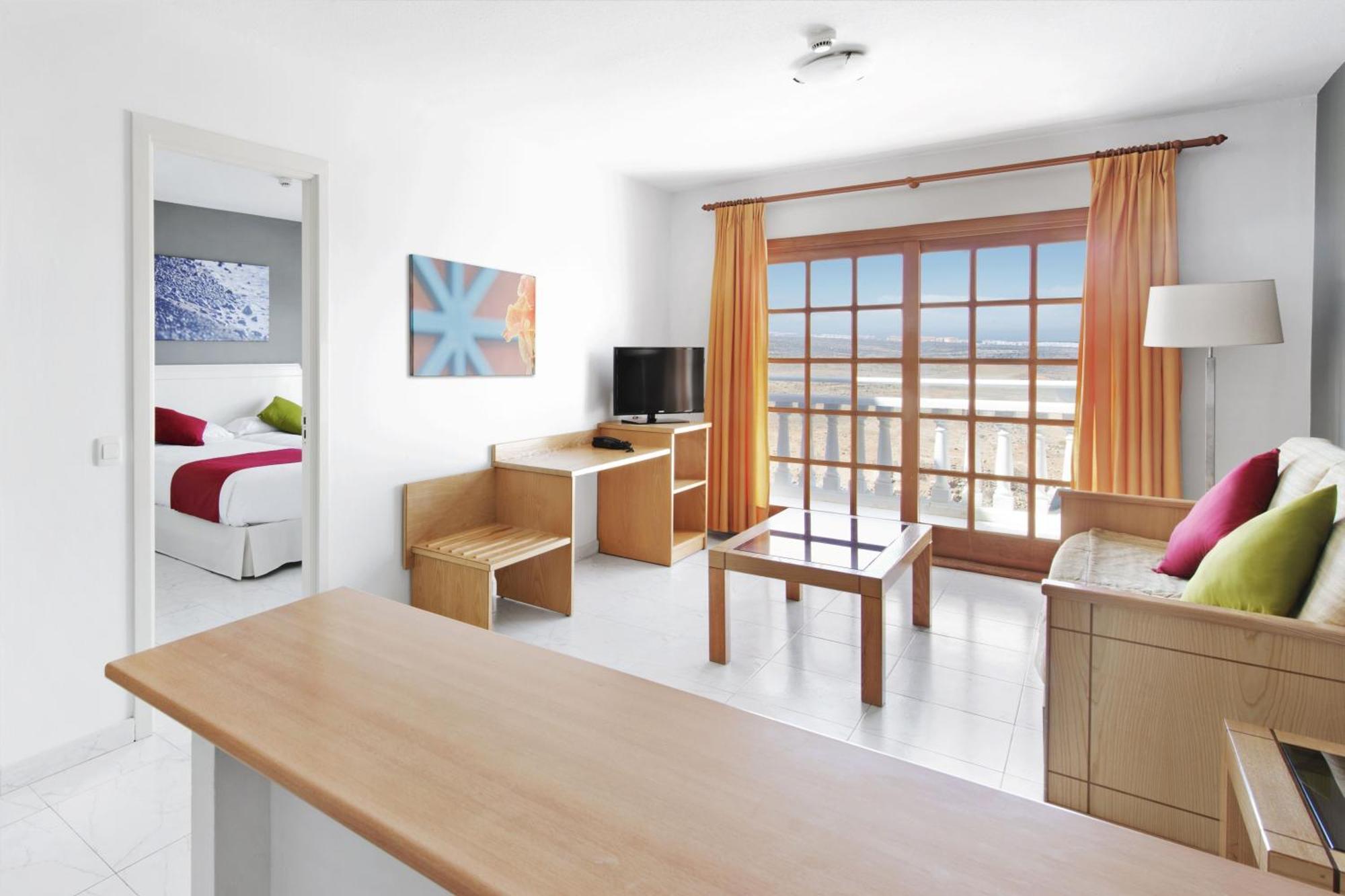 One-Bedroom Apartment (2 Adults + 2 Children),704461018:JPEG